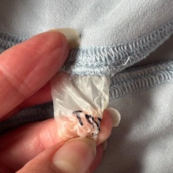 2/$40 TNA Grey Bike Shorts Ladies Size S - Picture 6 of 8